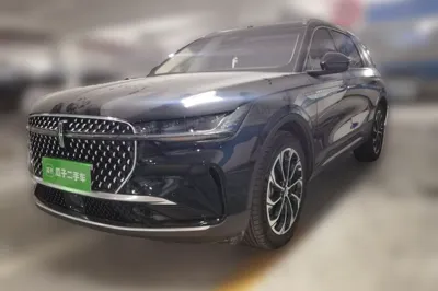 Lincoln Nautilus · 2023 год