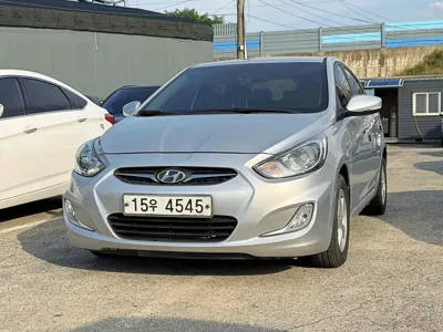 Hyundai Accent · 2015 год