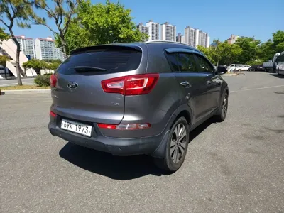 Kia Sportage 2011, 319000 км, за 1772.35 USD