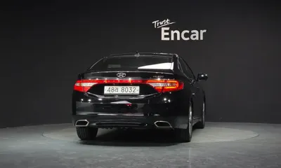 Hyundai Grandeur 2015, 124813 км, за 3577.94 USD
