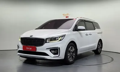 Kia Canival · 2019 год
