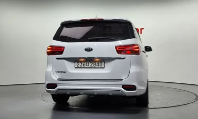 Kia Canival 2019, 120165 км, за 8407.77 USD