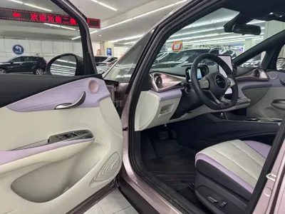 BYD Dolphin 2024, 8000 км, за 10889.86 USD
