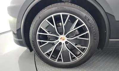 Porsche Macan 2025, 15069 км, за 62353.95 USD