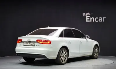 Audi A4 2015, 92991 км, за 3900.41 USD