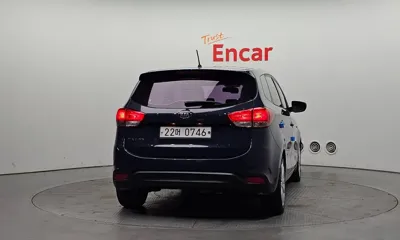 Kia Carens 2016, 73495 км, за 5543.44 USD