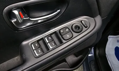 Kia Carens 2016, 73495 км, за 5543.44 USD - фото 14