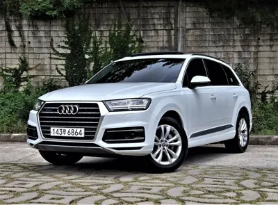 Audi Q7 · 2016 год