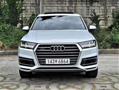 Audi Q7 2016, 175500 км, за 14976.88 USD