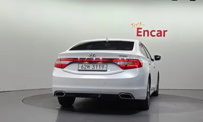 Hyundai Grandeur 2016, 108854 км, за 6700.5 USD