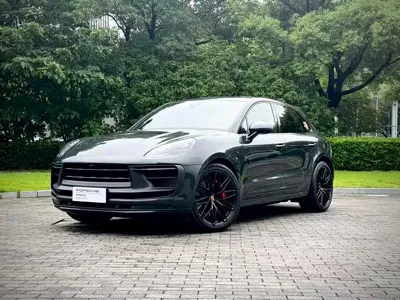 Porsche Macan · 2022 год