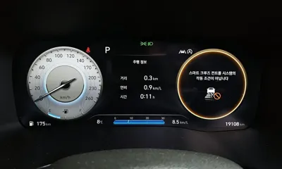 Hyundai Santafe 2021, 19108 км, за 23171.85 USD - фото 8