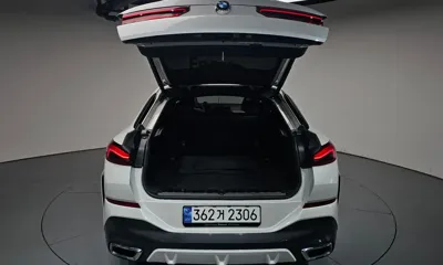 BMW X6 2024, 27907 км, за 64207.71 USD - фото 21