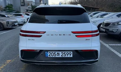 Genesis GV70 2025, 30000 км, за 27372.98 USD