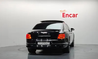 Bentley Flying Spur 2023, 30190 км, за 153094.54 USD