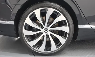 Bentley Flying Spur 2023, 30190 км, за 153094.54 USD