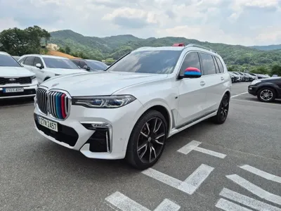 BMW X7 · 2021 год