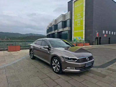 Volkswagen Magotan 2017, 70000 км, за 11300.55 USD