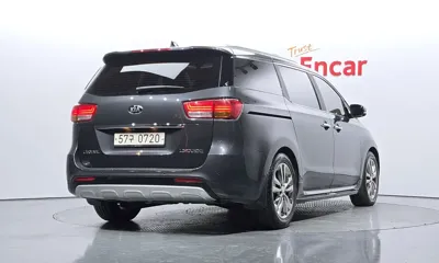 Kia Canival 2016, 170459 км, за 6371.52 USD