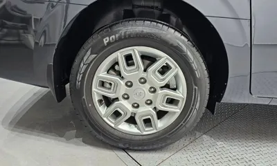 Hyundai Staria 2023, 39922 км, за 17395.3 USD