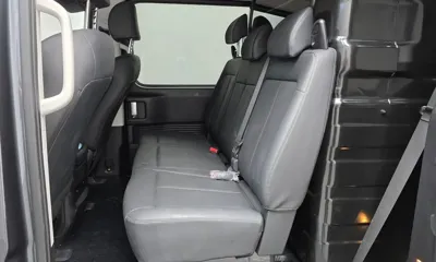 Hyundai Staria 2023, 39922 км, за 17263.85 USD - фото 12