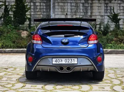 Hyundai Veloster 2017, 168854 км, за 4206.31 USD - фото 4