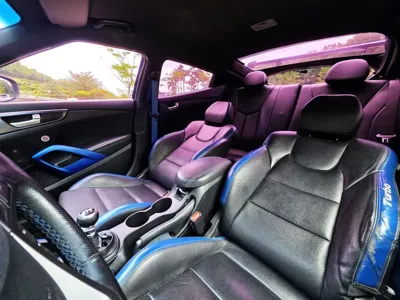 Hyundai Veloster 2017, 168854 км, за 4206.31 USD - фото 15