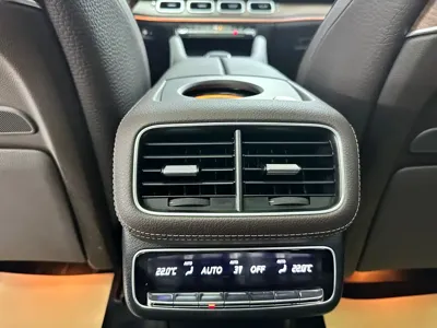 Mercedes-Benz GLS 2024, 47000 км, за 115916.97 USD - фото 25