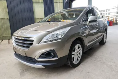 Peugeot 3008 · 2015 год