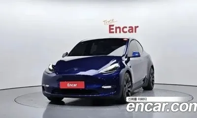 Tesla Model Y 2021, 116015 км, за 27552.03 USD