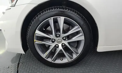 Lexus IS 2017, 71478 км, за 12800.32 USD