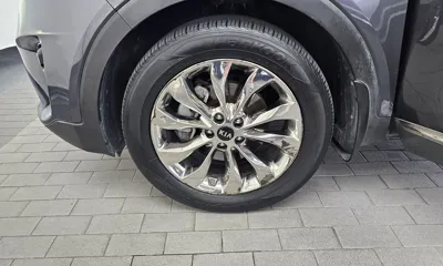 Kia Sorento 2019, 185937 км, за 9621.01 USD