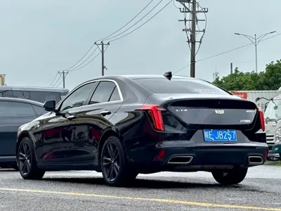 Cadillac CT4 2023, 42100 км, за 14999.47 USD