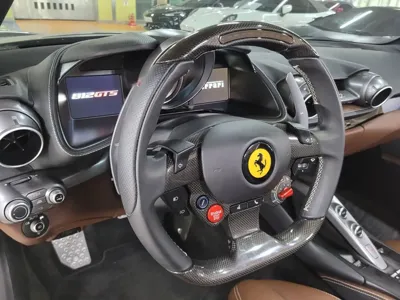 Ferrari 812 2022, 5500 км, за 382235.96 USD - фото 12