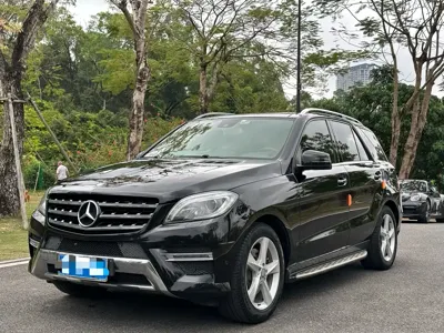 Mercedes-Benz M-Class · 2015 год