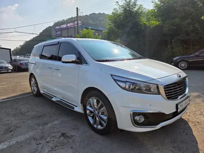 Kia Canival · 2018 год