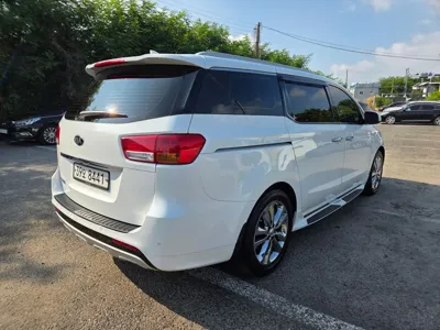 Kia Canival 2018, 132905 км, за 8467.9 USD