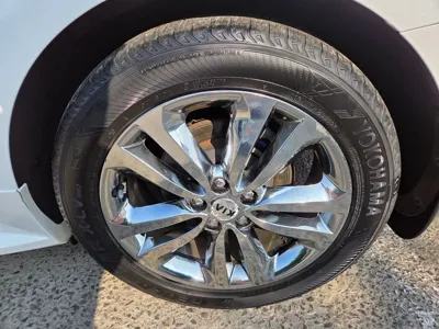 Kia Canival 2018, 132905 км, за 8467.9 USD