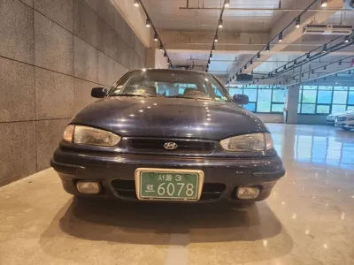 Hyundai Elantra · 1995 год