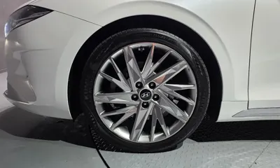 Hyundai Grandeur 2020, 133941 км, за 14100.04 USD
