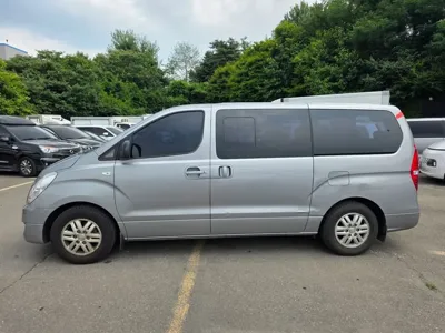 Hyundai Starex 2017, 207469 км, за 4690.56 USD