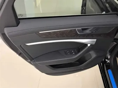 Audi A6L 2021, 55000 км, за 28891.93 USD - фото 13