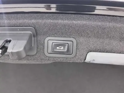 Audi A6L 2021, 55000 км, за 28891.93 USD - фото 20