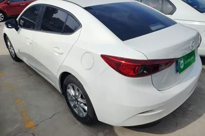 Mazda Mazda 3 Axela 2016, 101000 км, за 6646 USD - фото 4