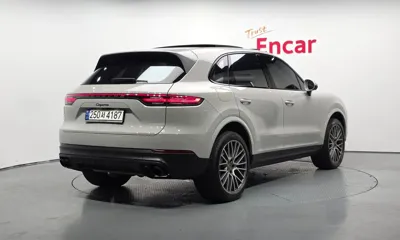 Porsche Cayenne 2023, 13330 км, за 78442.96 USD