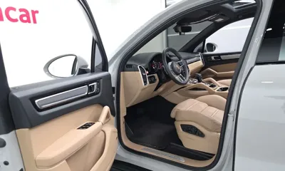 Porsche Cayenne 2023, 13330 км, за 78442.96 USD - фото 10