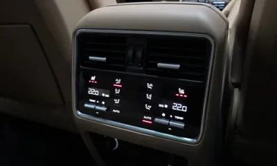 Porsche Cayenne 2023, 13330 км, за 78442.96 USD - фото 19