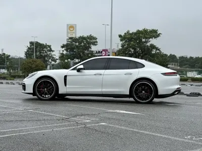 Porsche Panamera 2022, 70000 км, за 86490.07 USD
