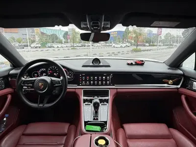Porsche Panamera 2022, 70000 км, за 86490.07 USD - фото 10