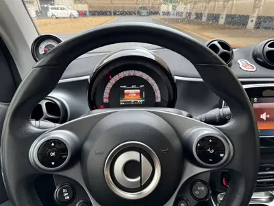Smart Smart Fortwo 2019, 60000 км, за 10859.12 USD - фото 8